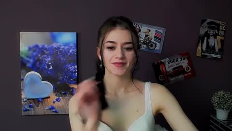 Snapshot of aprillswift_ chatting on 02-20-25, 11:42 Aprill online show from 02-20-25, 11:42