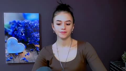 Snapshot of aprillswift_ chatting on 03-09-25, 02:32 Aprill online show from 03-09-25, 02:32