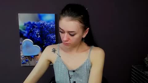 Snapshot of aprillswift_ chatting on 03-12-25, 12:57 Aprill online show from 03-12-25, 12:57