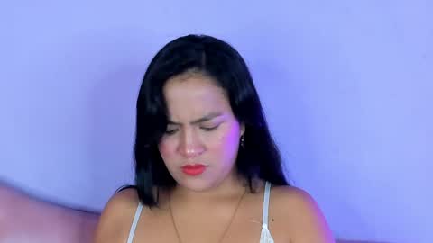 Snapshot of aprilmiiller chatting on 05-06-26, 03:28 aprilmiiller online show from 05-06-26, 03:28