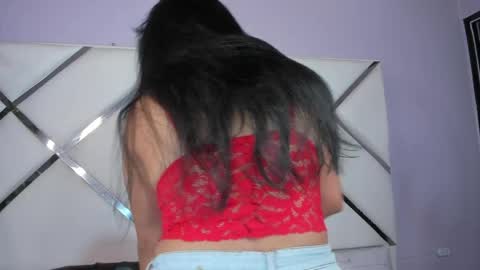 Snapshot of aprilmiiller chatting on 05-10-26, 01:49 aprilmiiller online show from 05-10-26, 01:49