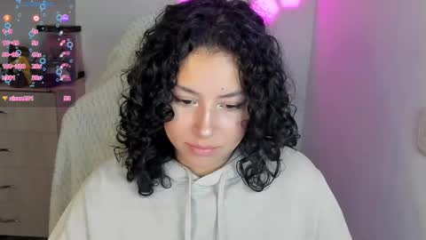 aqua emilly online show from 11-20-25, 11:26