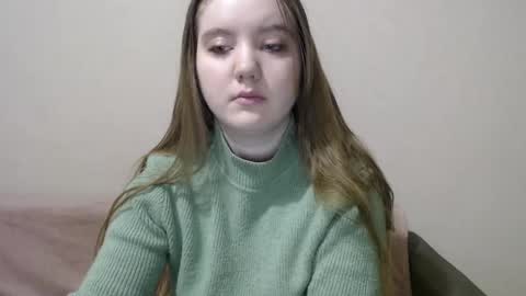 Snapshot of aquanarmin chatting on 12-15-24, 09:20 Josefin online show from 12-15-24, 09:20