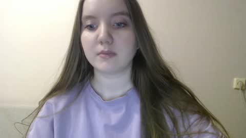 Snapshot of aquanarmin chatting on 02-14-25, 12:36 Josefin online show from 02-14-25, 12:36