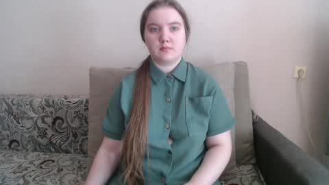 Snapshot of aquanarmin chatting on 04-26-26, 04:32 Josefin online show from 04-26-26, 04:32