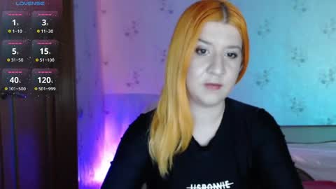 Snapshot of aquapaige chatting on 09-17-25, 10:44 FunnySheila online show from 09-17-25, 10:44