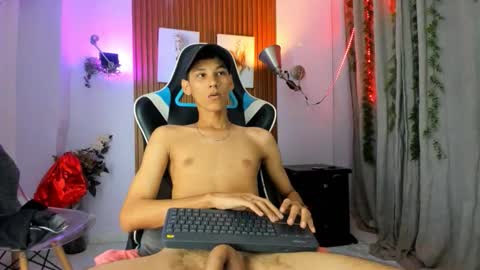 aquarius_xxx online show from 10-22-25, 11:43