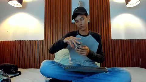 aquarius_xxx online show from 11-12-25, 11:21