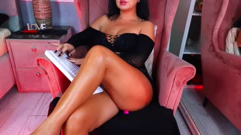 AQueenMonica online show from 09-28-25, 02:17