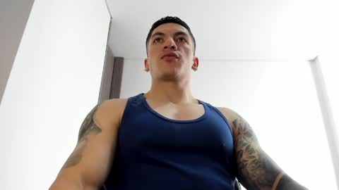 Snapshot of aquiles_51 chatting on 04-27-26, 05:55 Jonathan online show from 04-27-26, 05:55