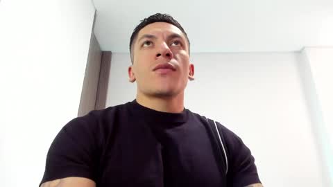 Snapshot of aquiles_51 chatting on 06-02-26, 06:43 Jonathan online show from 06-02-26, 06:43