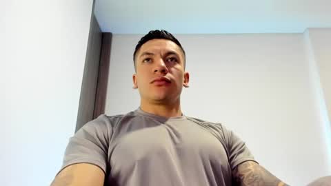 Snapshot of aquiles_51 chatting on 07-03-26, 10:49 Jonathan online show from 07-03-26, 10:49