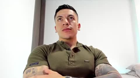 Snapshot of aquiles_51 chatting on 07-18-26, 06:34 Jonathan online show from 07-18-26, 06:34