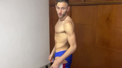 Snapshot of aquilesmade chatting on 12-14-24, 01:28 Aquilesmade online show from 12-14-24, 01:28