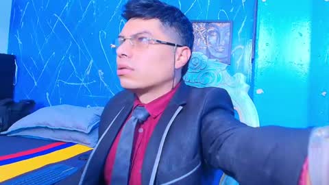 Snapshot of aquilestaylor chatting on 06-01-26, 12:29 aquilestaylor online show from 06-01-26, 12:29