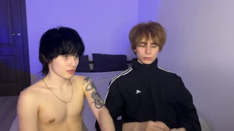 Snapshot of ar1zze chatting on 04-09-26, 06:46 zik and kris online show from 04-09-26, 06:46