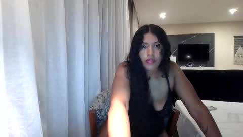 Snapshot of arabiangoddess3 chatting on 06-09-26, 12:44 Monet online show from 06-09-26, 12:44