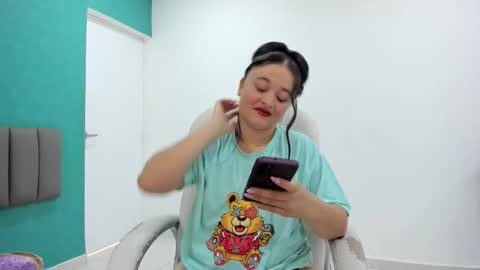 aradia_kiss online show from 10-22-25, 06:29
