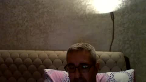 Snapshot of arammiran13 chatting on 06-08-26, 08:42 arammiran13 online show from 06-08-26, 08:42