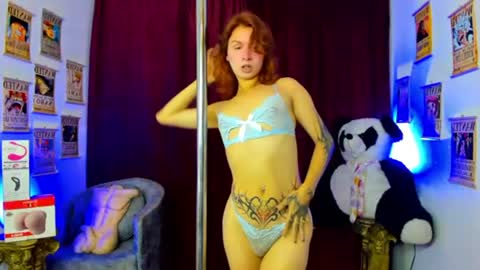 Snapshot of archy_lein chatting on 06-22-26, 03:20 ARCHY LEIN online show from 06-22-26, 03:20