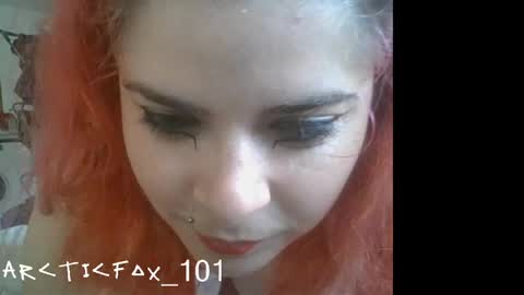 Snapshot of arcticfox_101 chatting on 07-10-26, 07:34 Daisy online show from 07-10-26, 07:34
