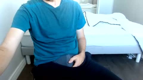 Snapshot of arekusan6 chatting on 07-06-26, 05:48 Arek online show from 07-06-26, 05:48
