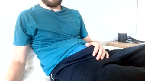 Snapshot of arekusan6 chatting on 07-14-26, 12:33 Arek online show from 07-14-26, 12:33