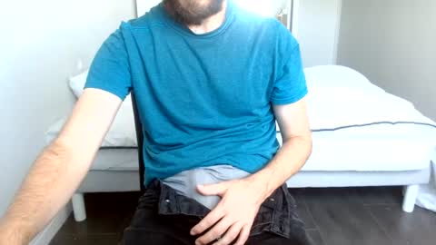 Snapshot of arekusan6 chatting on 07-22-26, 05:16 Arek online show from 07-22-26, 05:16