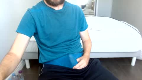 Snapshot of arekusan6 chatting on 07-27-26, 10:11 Arek online show from 07-27-26, 10:11