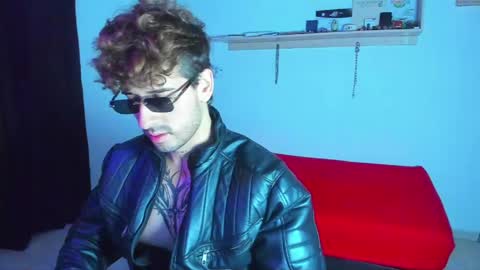 Snapshot of ares_blue chatting on 05-08-26, 01:38 ares blue online show from 05-08-26, 01:38