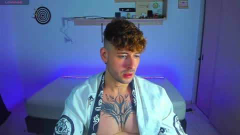 Snapshot of ares_blue chatting on 05-12-26, 12:13 ares blue online show from 05-12-26, 12:13