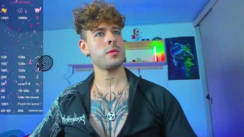 Snapshot of ares_blue chatting on 05-28-26, 02:25 ares blue online show from 05-28-26, 02:25