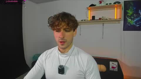 Snapshot of ares_blue chatting on 07-06-26, 11:18 ares blue online show from 07-06-26, 11:18