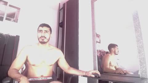 Snapshot of ares_xxxx chatting on 12-22-24, 11:33 ARES online show from 12-22-24, 11:33