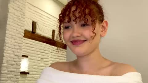Snapshot of aresha_viree chatting on 05-05-26, 02:08 Aresha online show from 05-05-26, 02:08