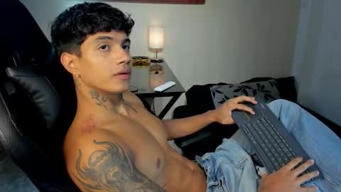 aress444 online show from 12-16-25, 04:45