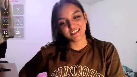 Snapshot of ari_20_ chatting on 05-28-26, 03:48 Bella online show from 05-28-26, 03:48