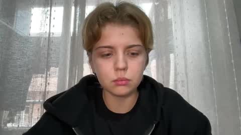 Snapshot of ari_crystal chatting on 01-13-26, 04:12 ari_crystal online show from 01-13-26, 04:12