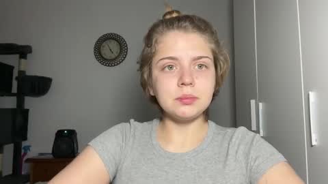 Snapshot of ari_crystal chatting on 02-09-26, 02:54 ari_crystal online show from 02-09-26, 02:54