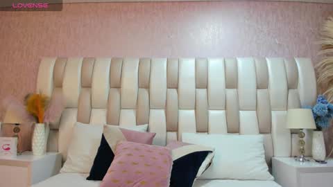 ari_lynn_ online show from 11-18-25, 03:34