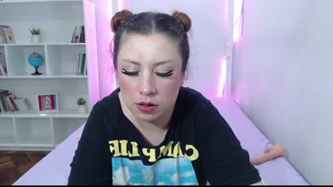 Snapshot of ari_rossee_ chatting on 01-01-25, 03:13 online show from 01-01-25, 03:13