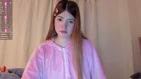 Snapshot of ari_sweet1 chatting on 01-07-25, 08:24 Ari online show from 01-07-25, 08:24