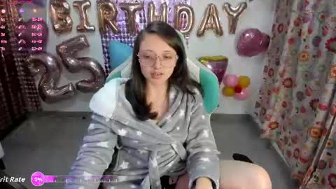 Snapshot of aria_alaia chatting on 07-14-26, 02:49 Linda online show from 07-14-26, 02:49