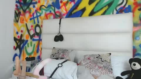 Snapshot of aria_martiin chatting on 12-26-24, 04:25 aria online show from 12-26-24, 04:25