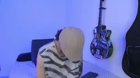 Snapshot of aria_x_orien chatting on 02-23-26, 02:47 Aria and Orien online show from 02-23-26, 02:47