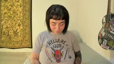Snapshot of aria_x_orien chatting on 04-24-26, 05:37 Aria and Orien online show from 04-24-26, 05:37