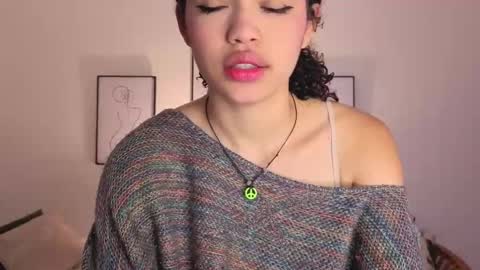 ariaa_23 online show from 09-28-25, 01:27