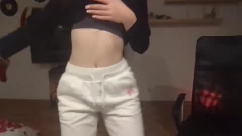 AriaCreazy online show from 12-28-24, 12:15