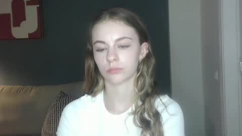 AriaCreazy online show from 09-25-25, 08:34