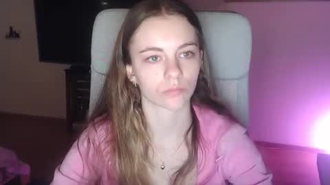 AriaCreazy online show from 10-30-25, 09:15